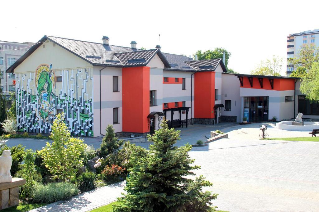Gala Hotel Kamianets-Podilskyi Exterior photo